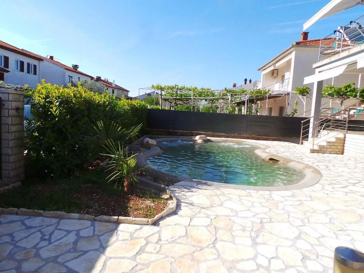 Apartments In Valbandon/Istrien 8381 Štinjan